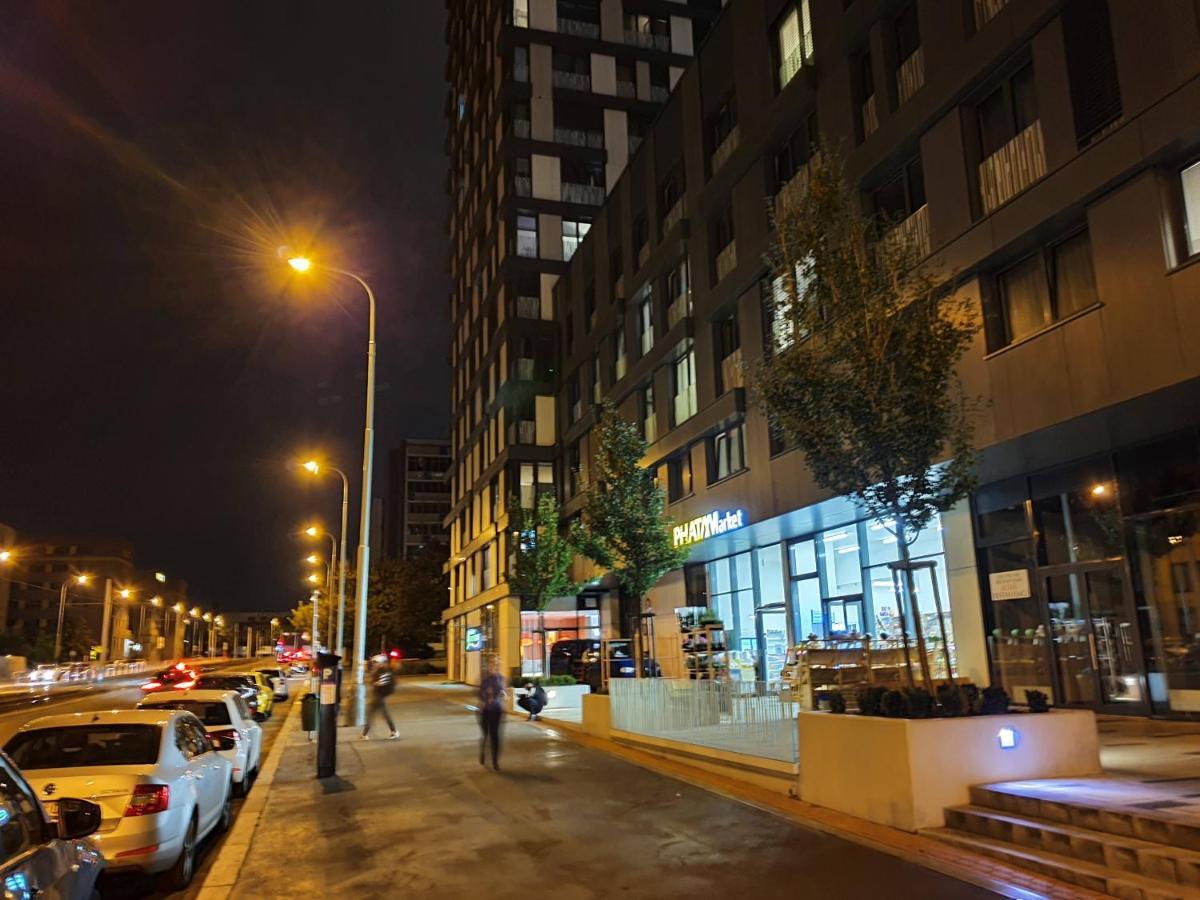 Enjoy In Garden Apartment Praga Exterior foto